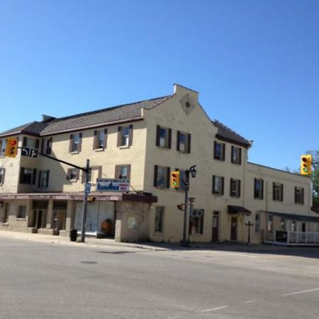 Hartley House Hotel Walkerton Exterior photo